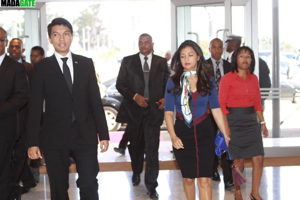 Le couple présidentiel Andry ey Mialy Rajoelina. Second départ aux Seychelles pour une nouvelle rencontre avec l'ancien président Marc Ravalomanana. Photos: Harilala Randrianarison