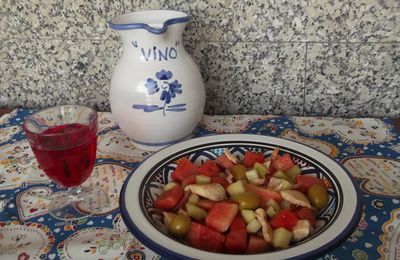 salade de pastèque, concombre et poulet grillé