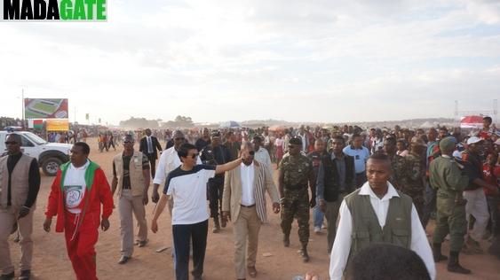 le Président Andry Rajoelina, a procédé à la pose de la première pierre du futur Temple de Rugby. Photos: Harilala Randrianarison