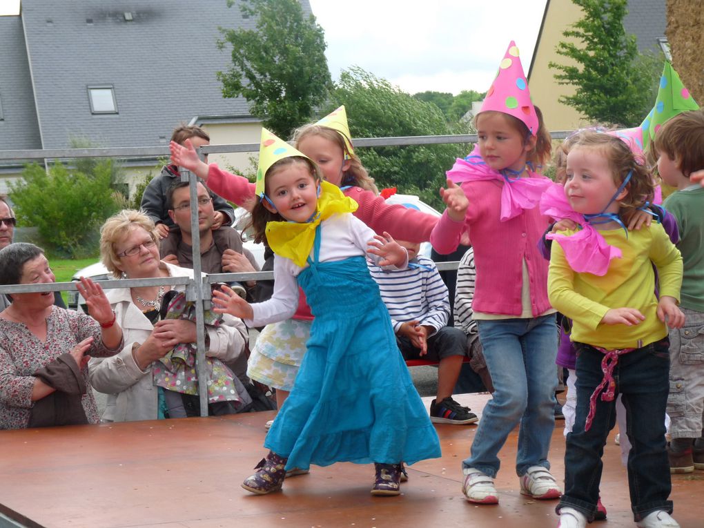 Photos de la fête de l'école 2013 de Chasné sur Illet