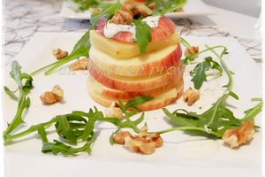 Salade de pommes et fromage d'Abondance, sauce aux herbes