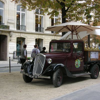 2 Japonaises à Paris (2) Voyages en camping-car