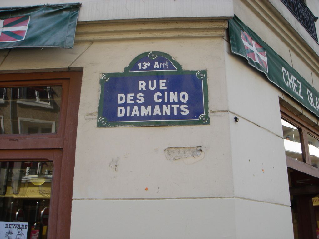 Vendredi 4 juin 2010, promenade dans le quartier de la Butte commentée par un des élèves Copilotes