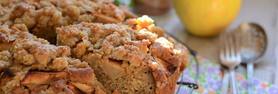 Irish Aple Crumble Cake - Saint Patrick