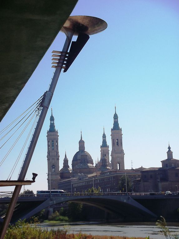 Album - Puentes-de-Piedra-y-de-Santiago--Zaragoza-