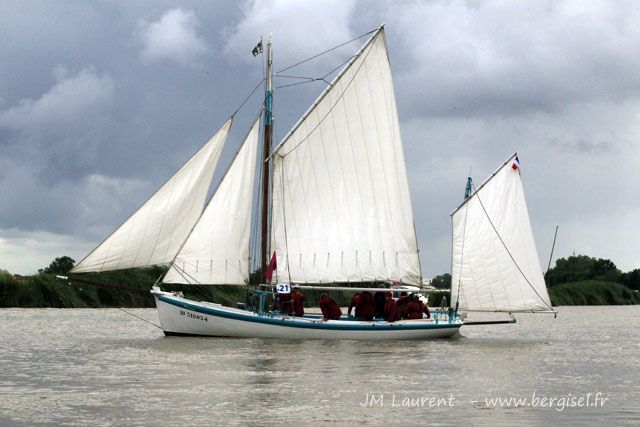 Rochefort-sur-Mer, mise à flot de la frégate Hermione