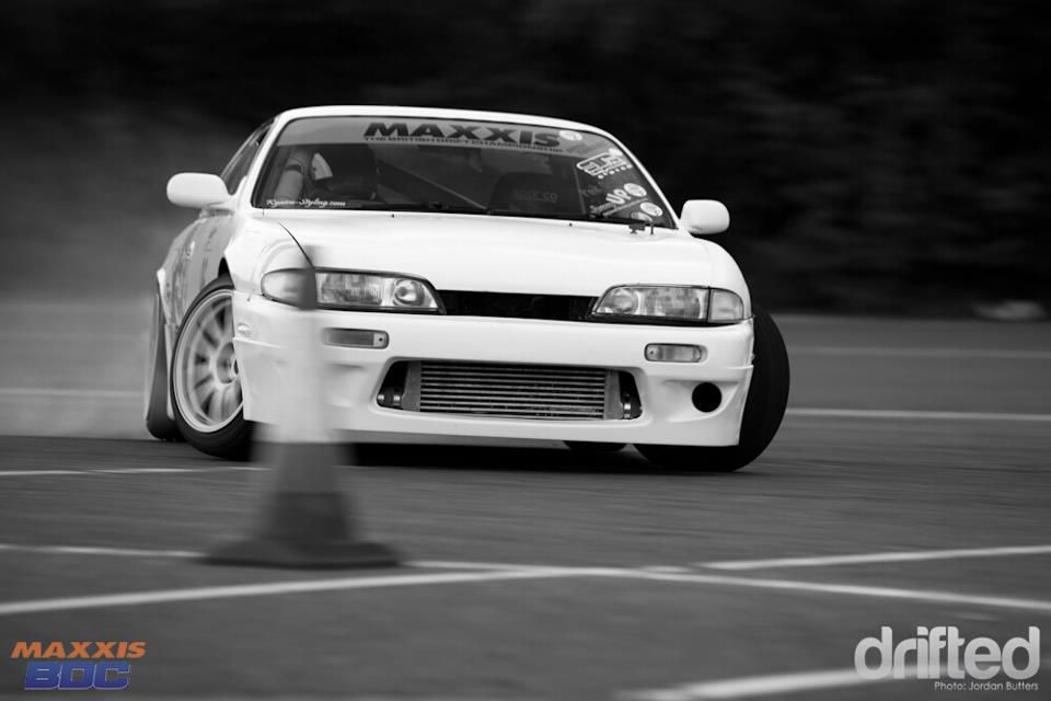 drifting , caisses, paddock, drifteur et drifteuses...