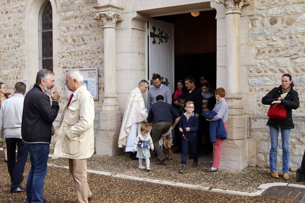 Messe de la Toussaint 2022 à Villars les Dombes.