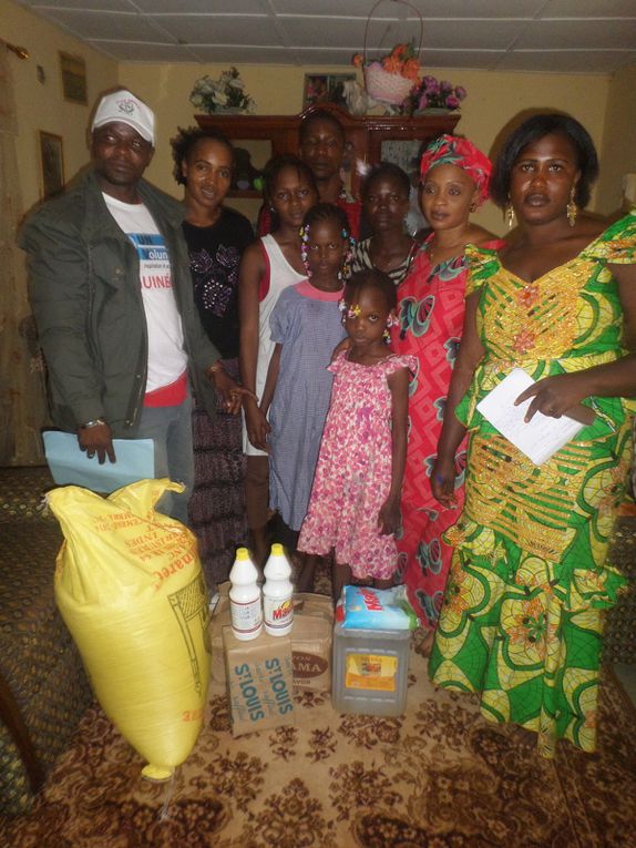 Distribution des dons aux familles