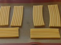 Cuisson et découpe des macaronis