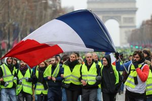 Gilets jaunesGilets jaunesDes "gilets jaunes" manifestent sur les Champs-Elysées à Paris, le 15 décembre 2018 AFP - VALERY HACHE Les « gilets jaunes » est un mouvement soci