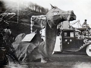 Défilés du Carnaval entre 1950 et 1955 à Algrange