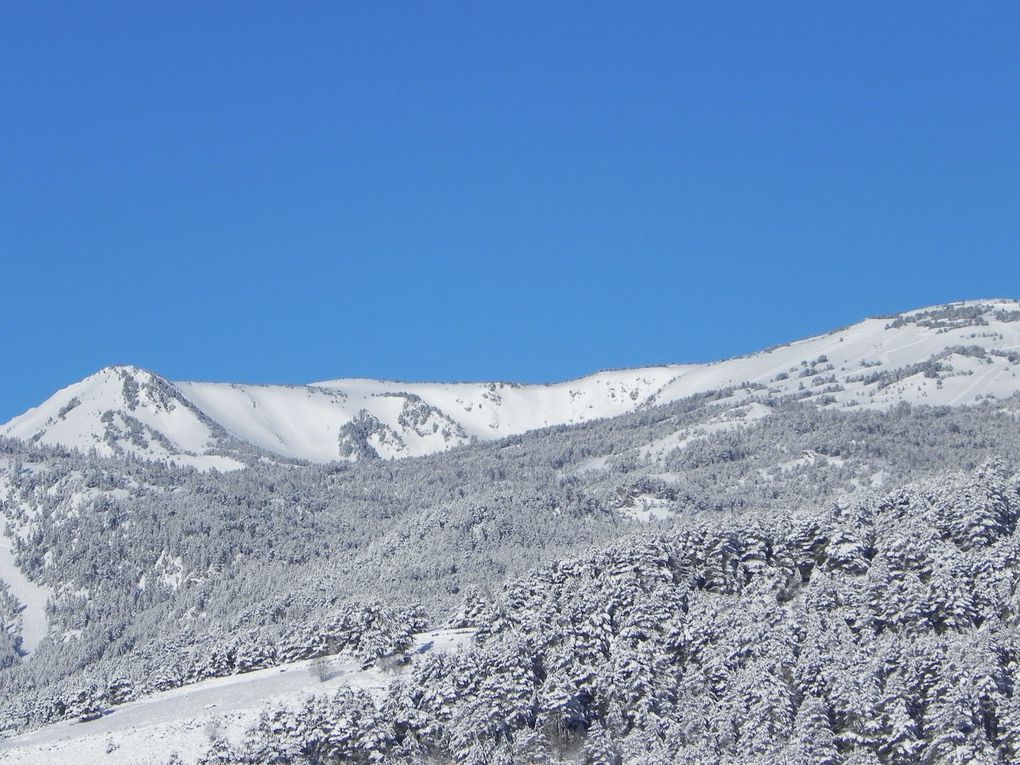 Neige, ciel bleu et Soleil !