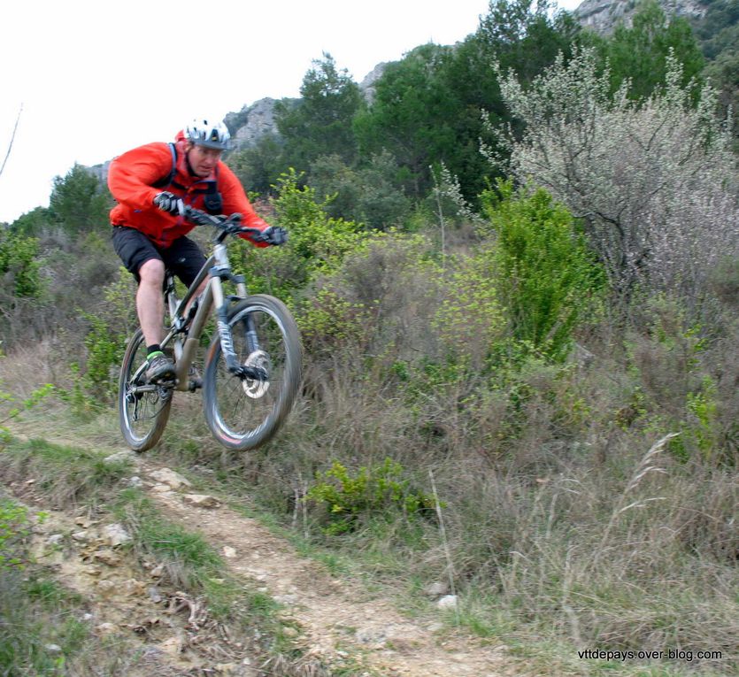 Le Mont Bouquet Tour