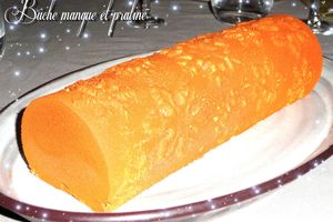 Bûche mangue et praliné