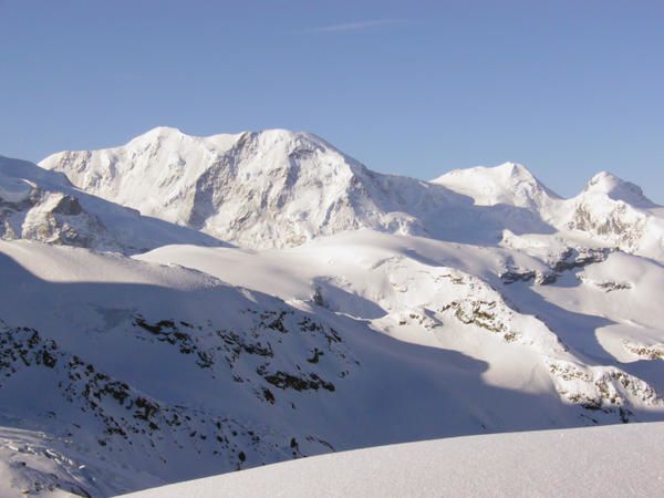 Voil&agrave; les premi&egrave;res photos du Raid &agrave; skis de 4 jours dans le Valais (Merci beno&icirc;t pour les photos)...la suite bient&ocirc;t