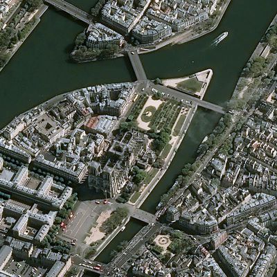 Incendie de Notre-Dame de Paris : les dégâts vus depuis l’espace
