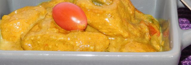 Poulet au curry et au lait de coco.