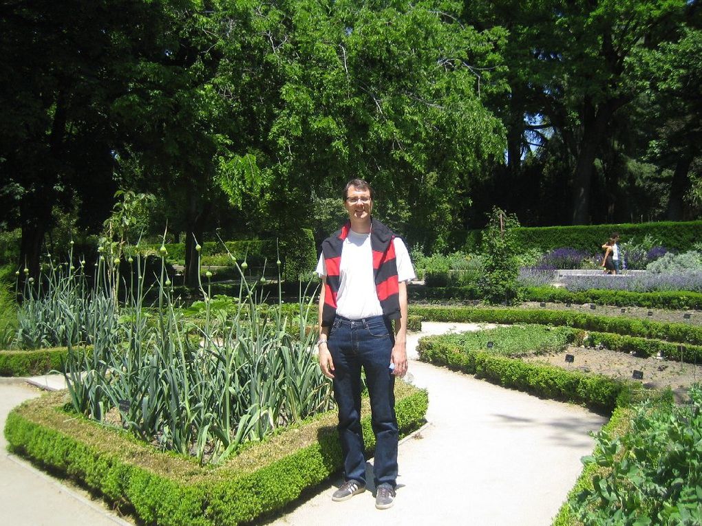 Visite en photos du magnifique jardin botanique situé en plein centre de Madrid juste à côté du musée du Prado.