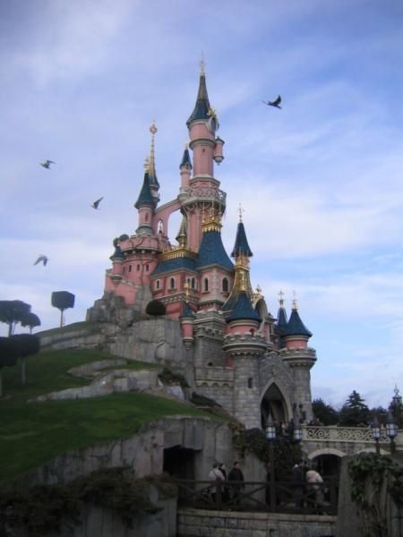 Venez d&eacute;couvrir une de mes passions .... le monde merveilleux de Disney ! Je vais vous faire partager mes bons moments &agrave; Disneyland Paris !!