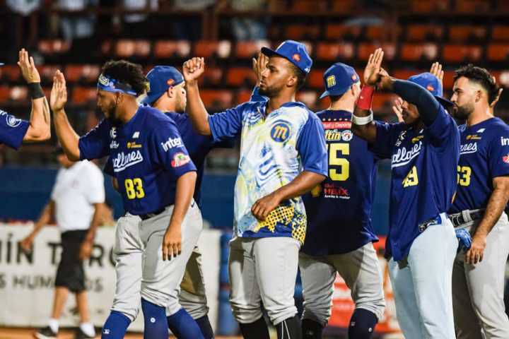 Navegantes del Magallanes despertó y derrotó a Cardenales de Lara en Barquisimeto