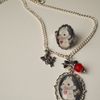 Collier et bague "lapin blanc d'Alice"