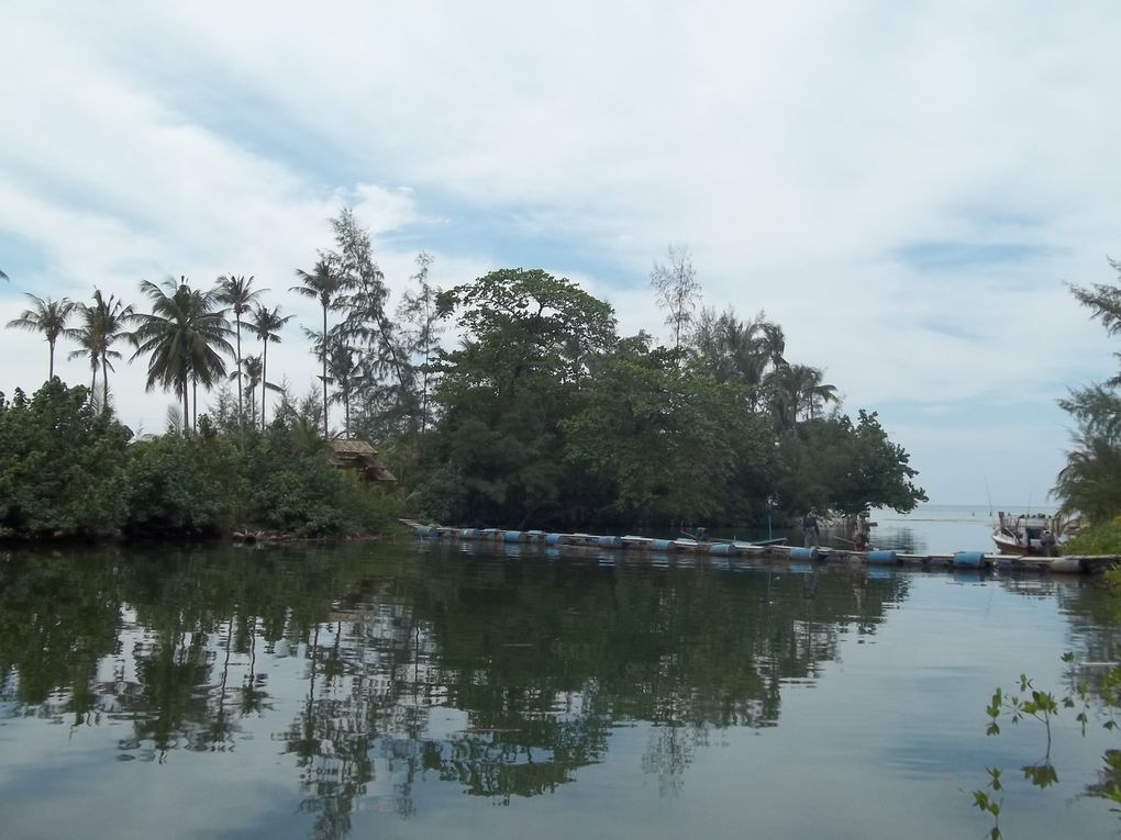 Petite ile a l'est de la Thailande