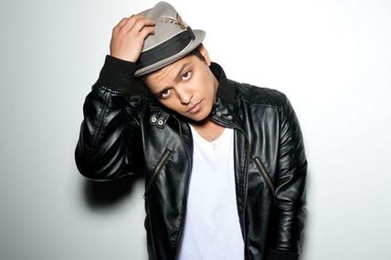 Bruno Mars Performs "Locked Out Of Heaven" cover For SiriusXM Hits 