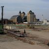 Les Grands Moulins de Pantin, vues depuis un chantier près du boulevard périphérique, 18h14 et 18h21.