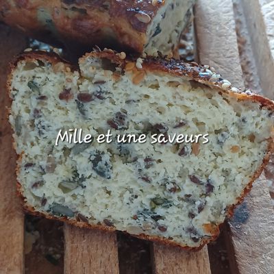 Cake moelleux sans gluten, avec quelques graines