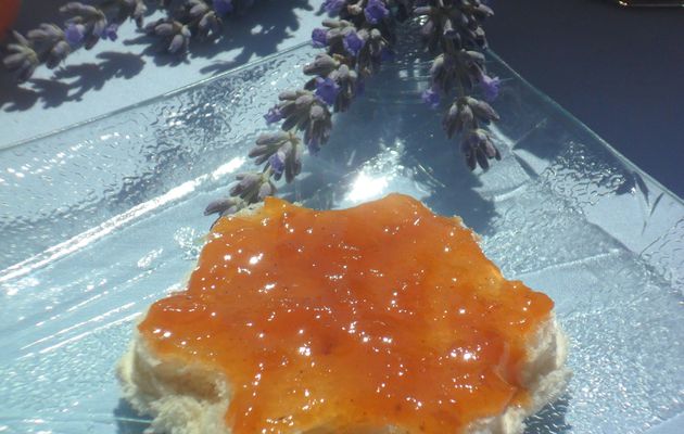 Confiture "Abricots & lavande"