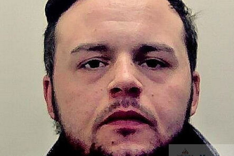 Angleterre : Un chauffeur de camionette de 35 ans, récidiviste, emprisonné après avoir violé une enfant