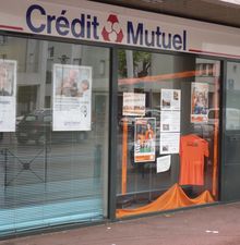 Le Crédit Mutuel nous aide à communiquer !