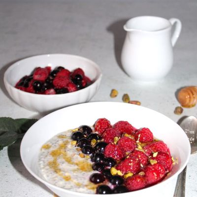 Porridge aux graines de chia et fruits rouges( pour 1 pers)