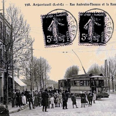 CP Le tramway place du pont neuf à Argenteuil (95)