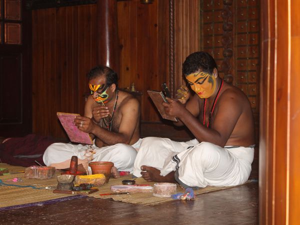 rites and magicians of Hampi, making up of Kathakali 