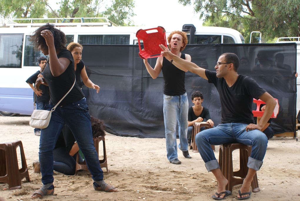 Action Caravane théâtre en Tunisie