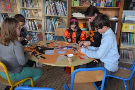 31 octobre 2013 : atelier et défilé d' Halloween