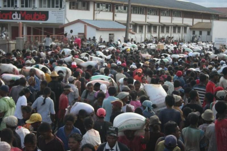 Qu' est ce qui reélement passer en 2009 à Madagascar ? 
Voilà des images qui montre ces évenements tragiques .