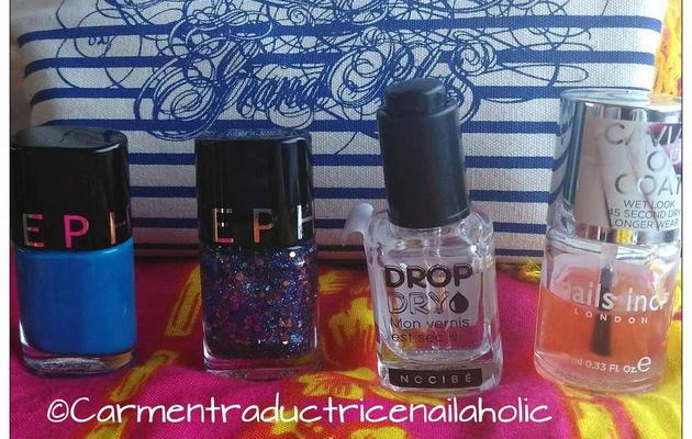 Tuto d'été: Nail art bleu et accent nail pailleté