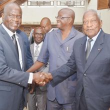 Une forte délégation conduite par le président du Directoire RHDP, le ministre Amadou Soumahoro chez Jean Konan Banny 