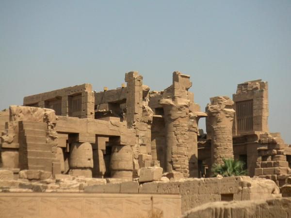 Le temple de Karnak en Haute-Egypte.
Vous trouverez les articles connexes à cette adresse : http://egypte06.over-blog.com/15-categorie-606524.html