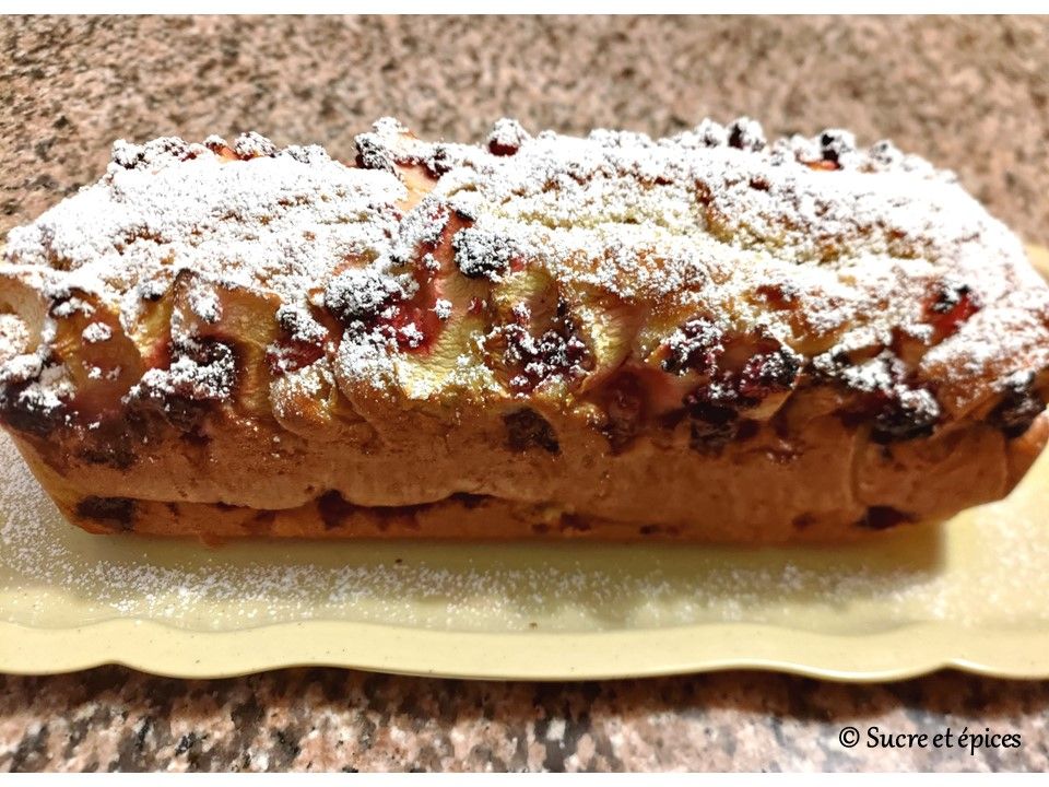 Cake pommes framboises - Recette en vidéo