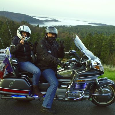 Goldwing - Sortie du brouillard Alsacien vers le soleil Lorrain