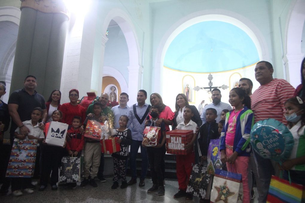 Alcalde Castañeda participó en el inicio de las tradicionales Misas de Aguinaldo en Guacara 