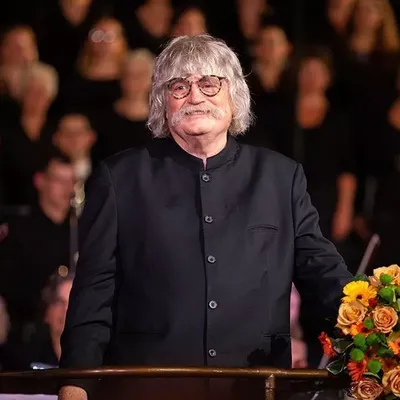 HYMN BEFORE ACTION et CHARGE de Karl Jenkins