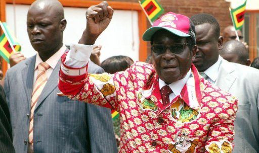 Droits des homosexuels: Mugabe dit à Cameron " d'aller en enfer"