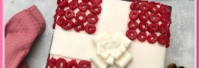 Gâteau cadeau 🎁 à la framboise 