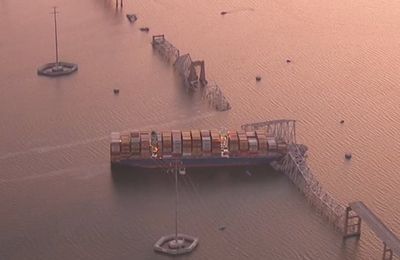 #USA : un pont de #Baltimore s'effondre après avoir été percuté par un navire