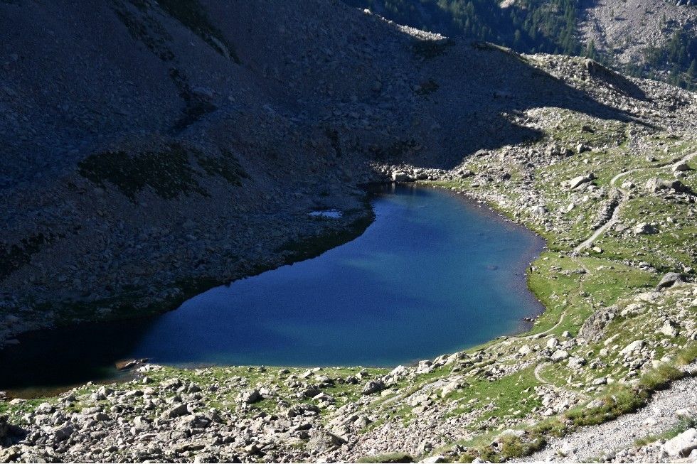 LA MADONE A OUVERT UNE FENETRE DANS LE CIEL (1)